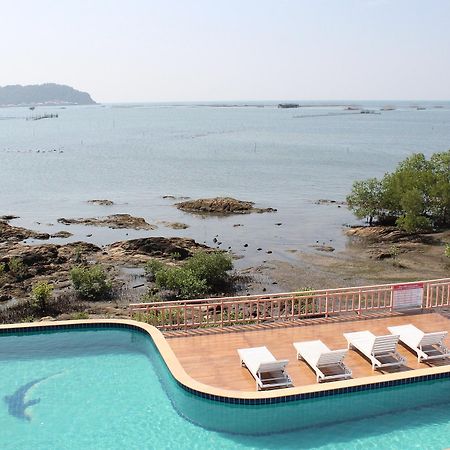 Bai Bua Beach Resort Τσον Μπουρί Εξωτερικό φωτογραφία